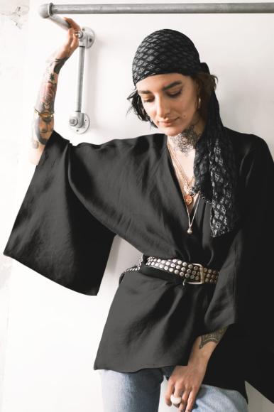 KIMONO LNIANE KRÓTKIE:  GŁĘBOKA CZERŃ