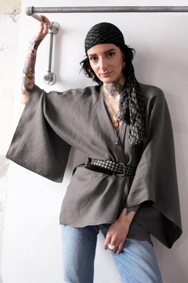 KIMONO LNIANE KRÓTKIE: SZARY ANTRACYT