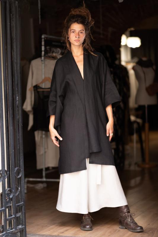 Mapaya-Black-Kimono_3.jpg