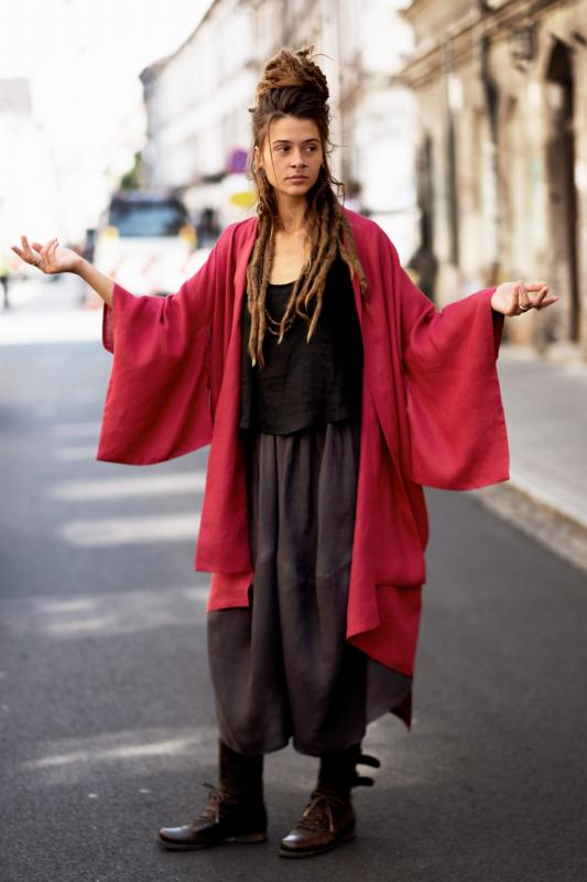 Mapaya-red-long-kimono_2.jpg