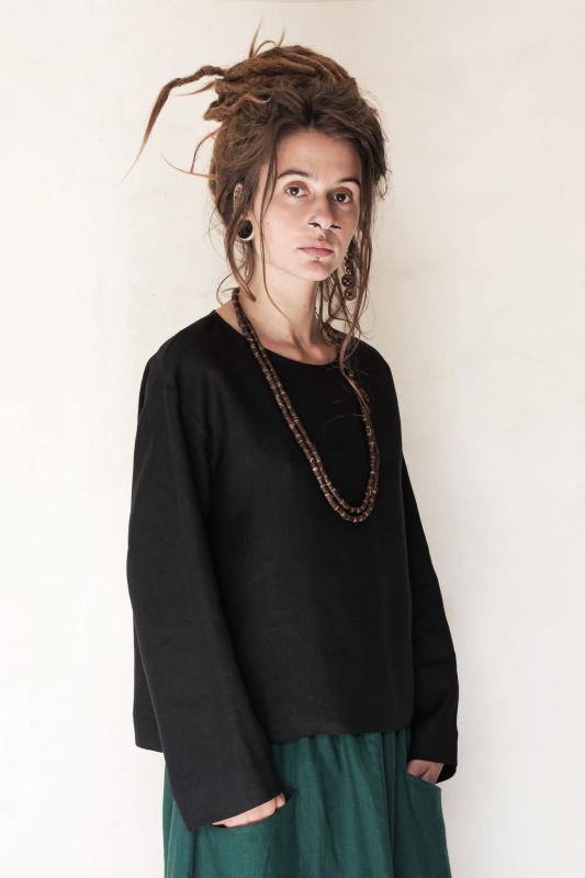 Mapaya_black-long-sleeve-top.jpg