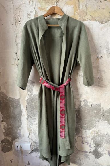 PŁASZCZ LNIANY -  AVOCADO