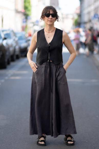 LNIANA KAMIZELKA WIĄZANA - GŁĘBOKA CZERŃ